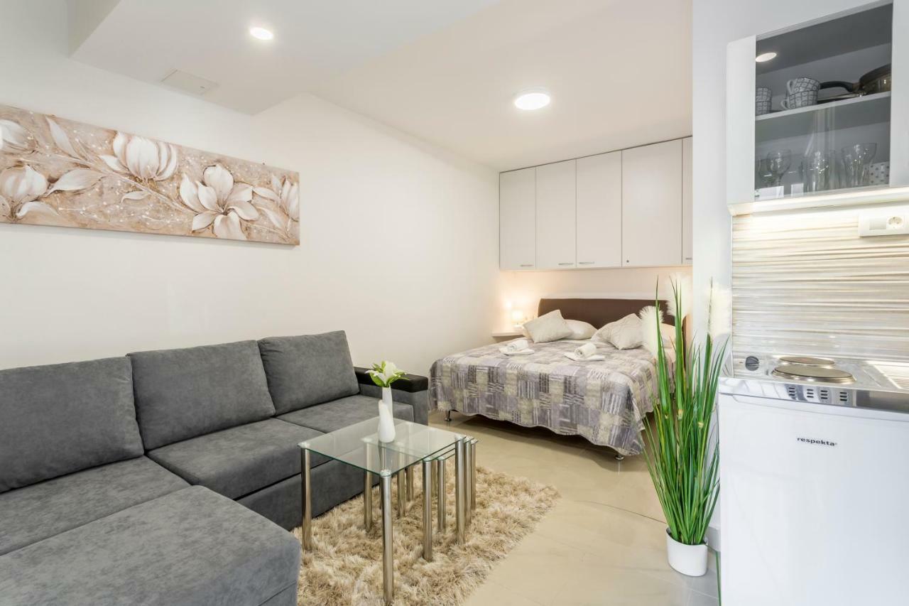 Studio Apartment Nikol 斯普利特 外观 照片